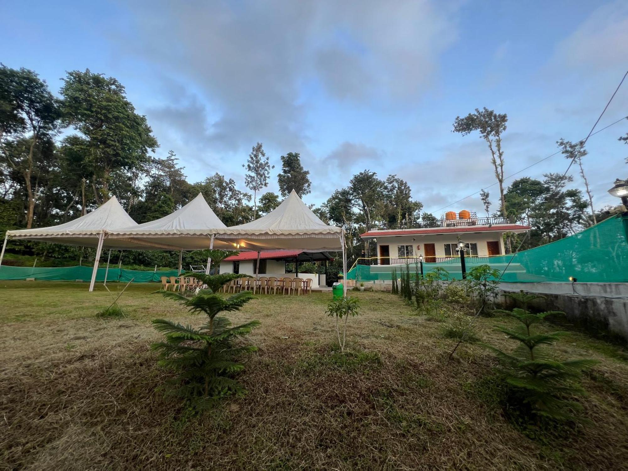 Sri Lakshmi Estates Διαμέρισμα Siddāpur Εξωτερικό φωτογραφία